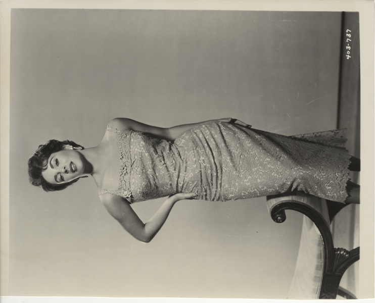 Elizabeth Taylor Sultry Glamour Portrait For Giant Original 8x10 Photo