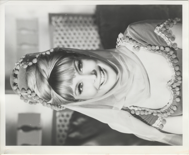 Barbara Eden I Dream of Jeannie 1965-1970 Original Stamped 8x10 Photograph